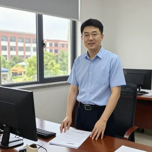如今许多学术职位都是固定任期但可续聘的。