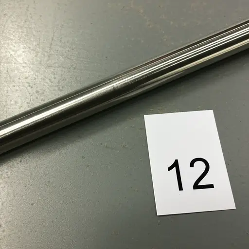 这根金属管的规格是12号。
