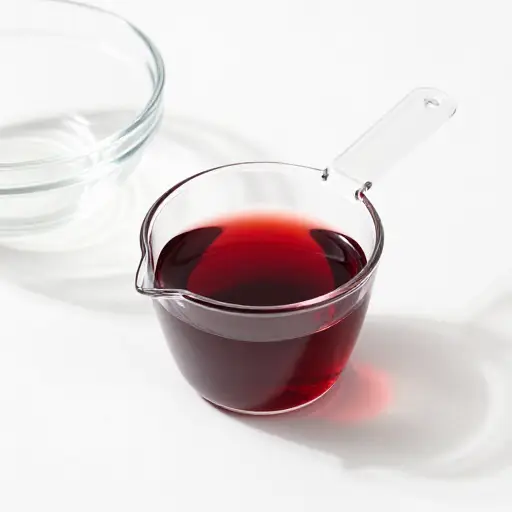 这个食谱需要一大汤匙红酒醋。