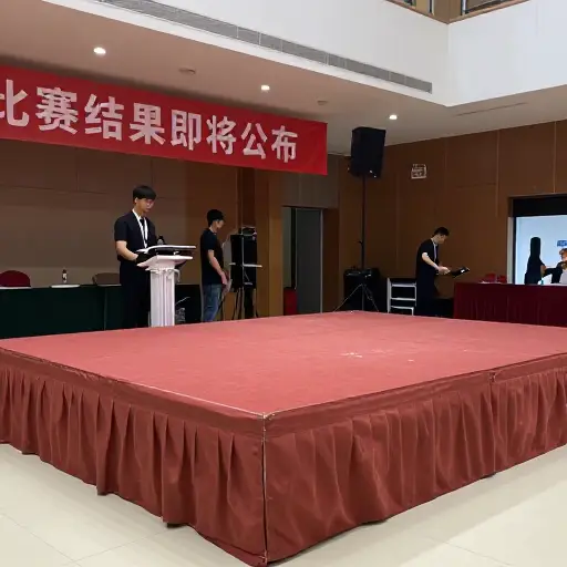 获胜者将在今天晚些时候被宣布。