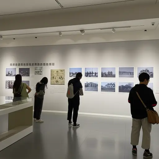 许多博物馆致力于教育人们了解大屠杀的历史。