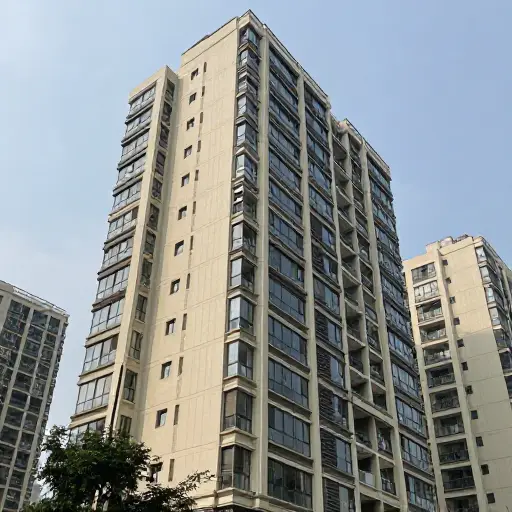 我住在五楼。
