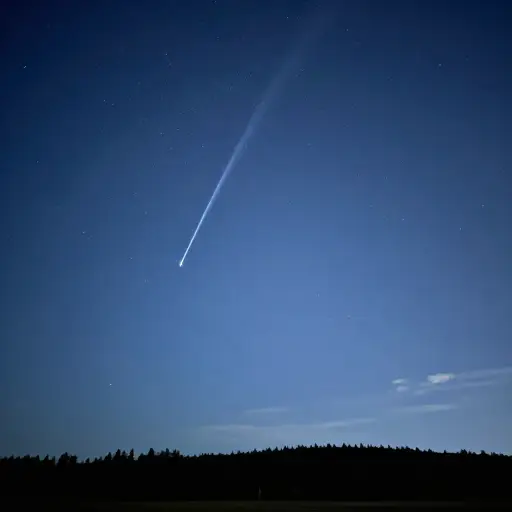 这颗彗星应该肉眼可见。