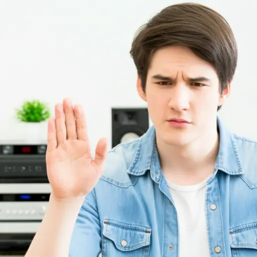 你能把声音调小一点吗？我觉得有点吵。