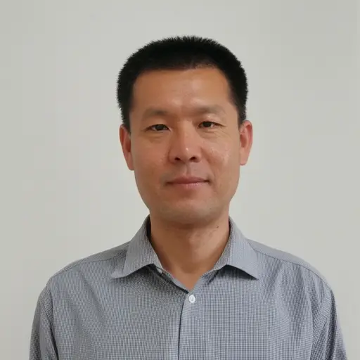 他一点儿都没变。