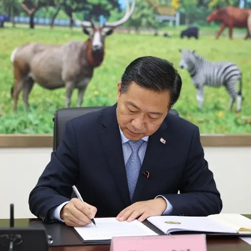 我希望政府对捕获动物实施严格的规则和法规。