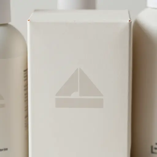 每件产品都应带有公司标志。
