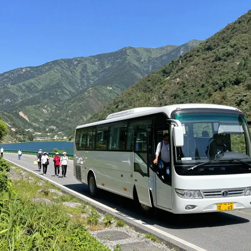 旅游套餐涵盖了基本费用，例如交通和酒店住宿。