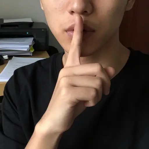 我们需要你对此事保持绝对保密。