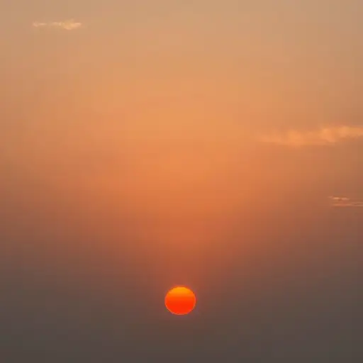 太阳在西方落下。