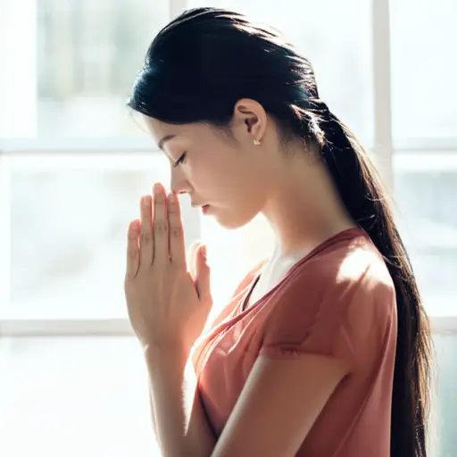 她坚信上帝会指引她度过难关。