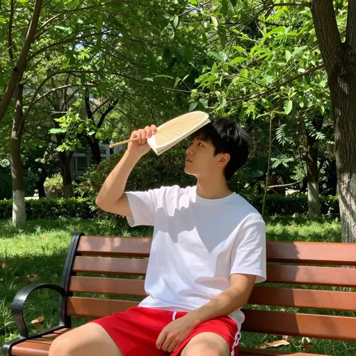 夏天比春天更热。