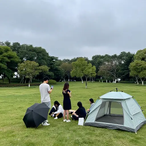 天气预报说有雨，但无论如何，我们为这次户外活动都准备了备用计划。