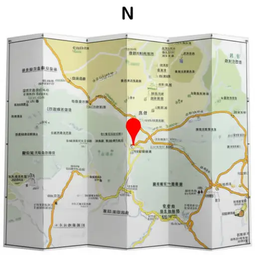 地图上显示我们的目的地就在正北方。