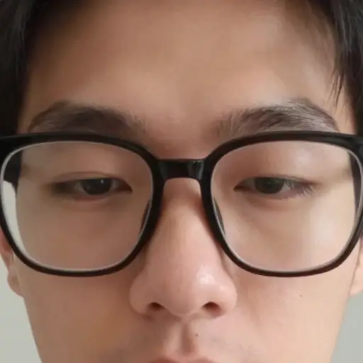 我非常近视。