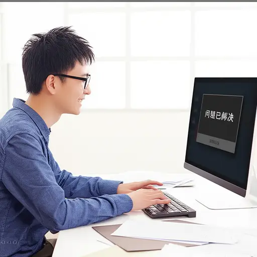 他迅速解决了这个问题。