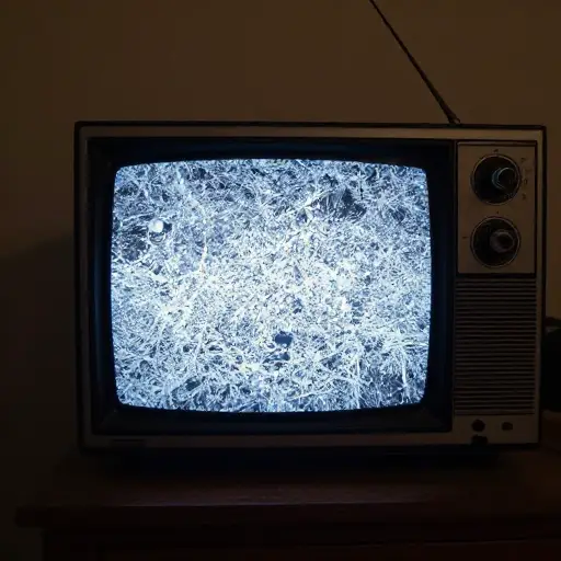 我们在电视上看不到清晰的图像。