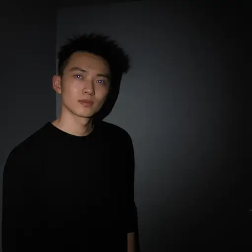 他拥有一种超自然的能力，能在黑暗中看清东西。