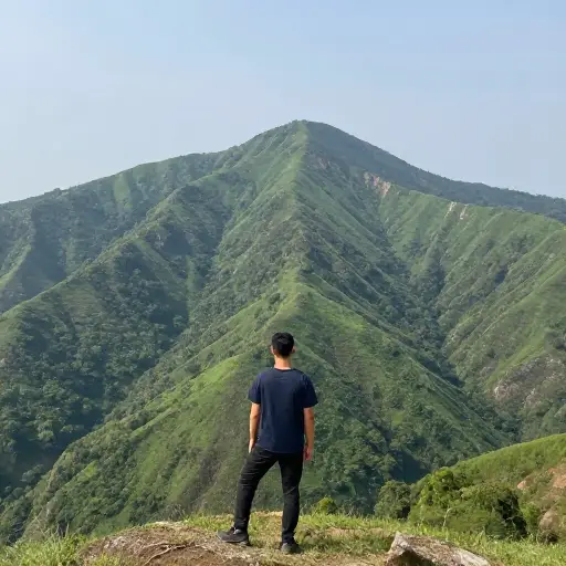 这座休眠火山已经几个世纪没有喷发了。