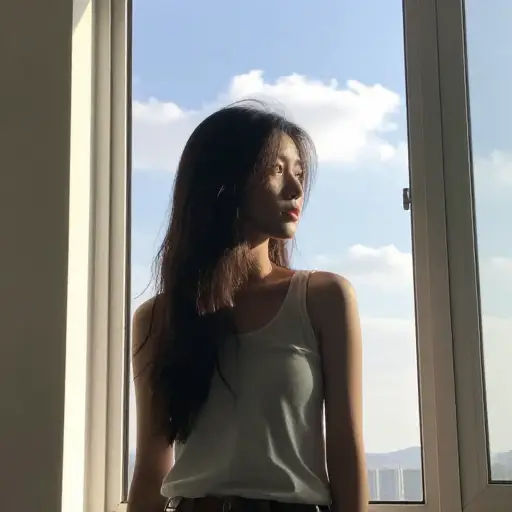 她无法摆脱那种今天会很特别的感觉。
