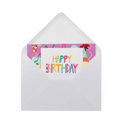 这个白色信封里有一张生日贺卡。
