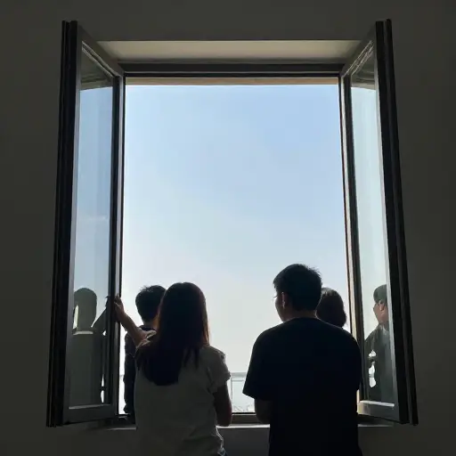 我希望他们离开前有足够的常识把窗户关上。