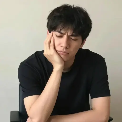 “这太无聊了，”他叹气道。